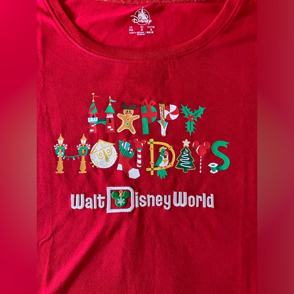 NWT Disney Parks, Walt Disney World Happy Holidays Christmas t-shirt - Picture 2 of 3